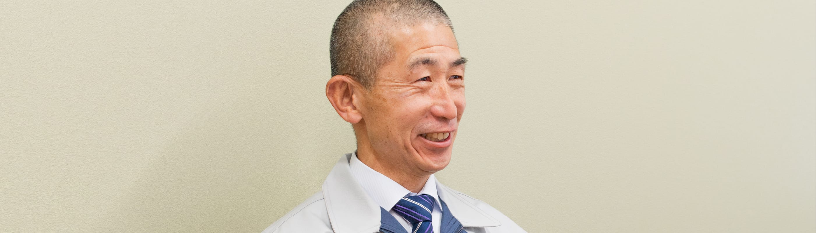 松井教証の顔アップ写真
